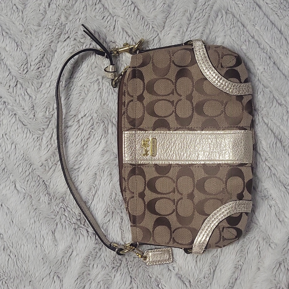 Coach Purse signature bag wristlet wallet purse Kili purple lining vintage